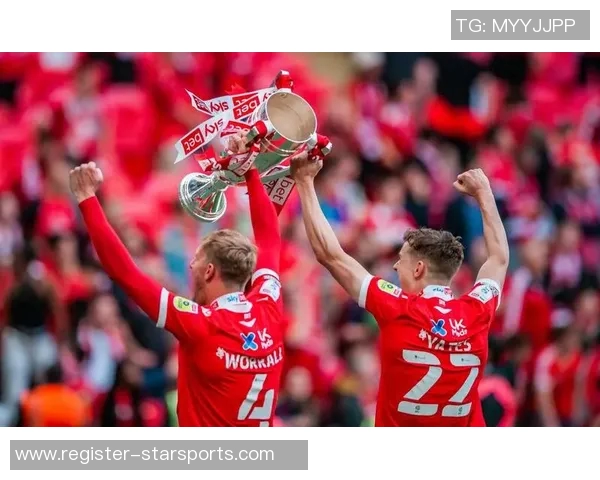 英超欧锦赛中上海羽毛球队团队协作表现的深度分析与点评