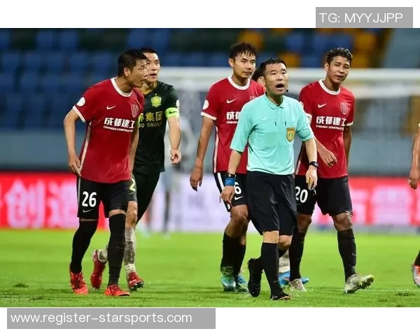 运动最新数据赛后复盘武汉足球队与成都足球队的比赛节奏与战术分析